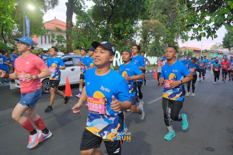Race photo from Isoplus Run 2024 Surabaya