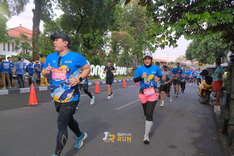 Race photo from Isoplus Run 2024 Surabaya