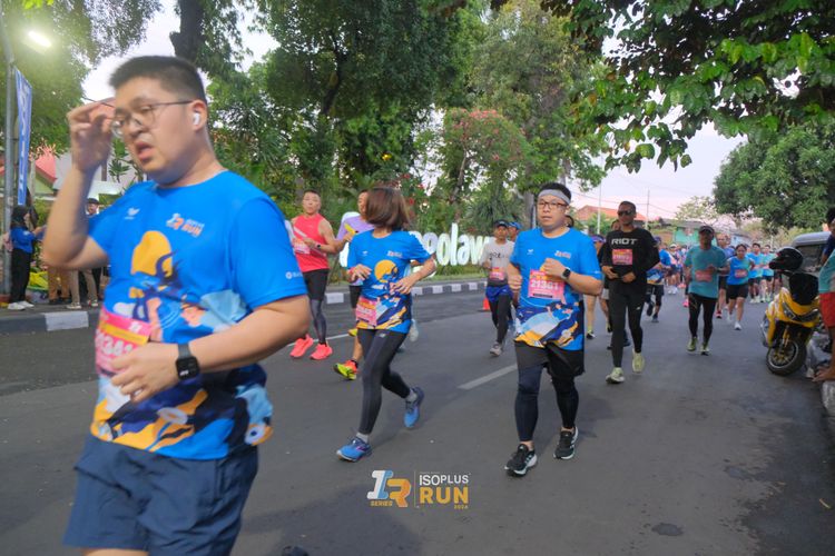Race photo from Isoplus Run 2024 Surabaya