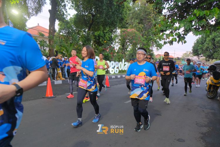 Race photo from Isoplus Run 2024 Surabaya