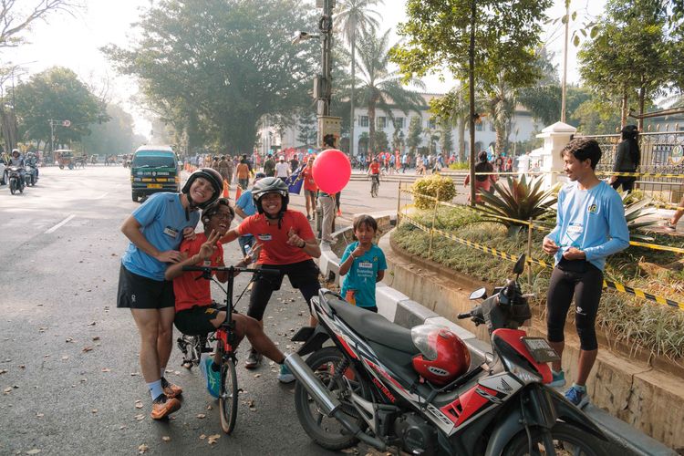 Race photo from Happy One Decade Unpad Runner