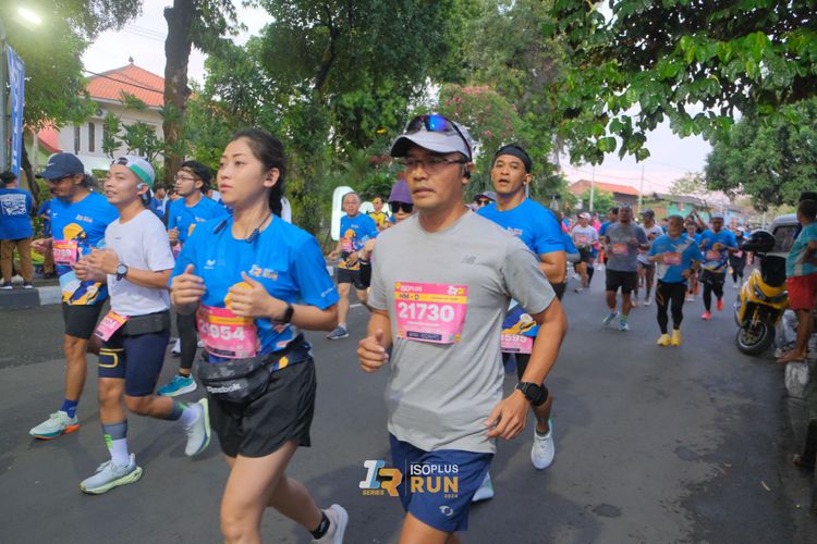 Race photo from Isoplus Run 2024 Surabaya