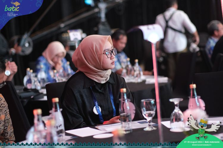 Race photo from Telin Batic 2024 Photo Search