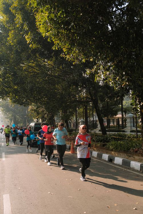Race photo from Happy One Decade Unpad Runner