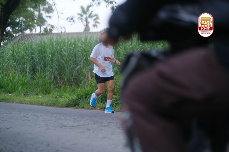 Race photo from Kediri Half Marathon 2025