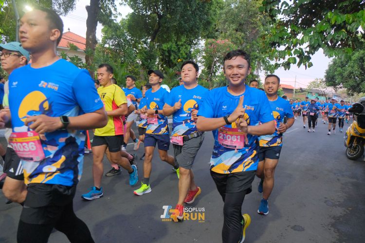 Race photo from Isoplus Run 2024 Surabaya