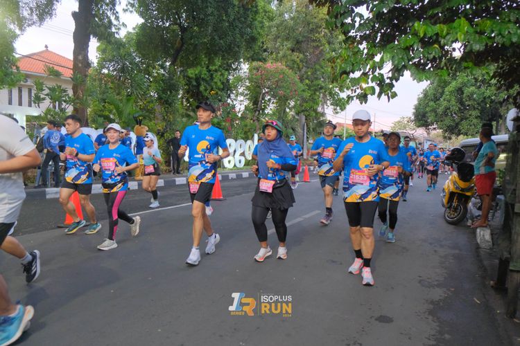 Race photo from Isoplus Run 2024 Surabaya