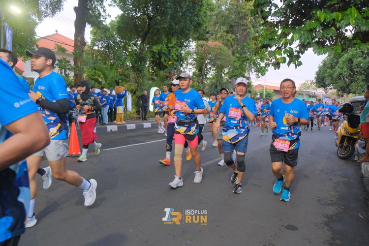 Race photo from Isoplus Run 2024 Surabaya