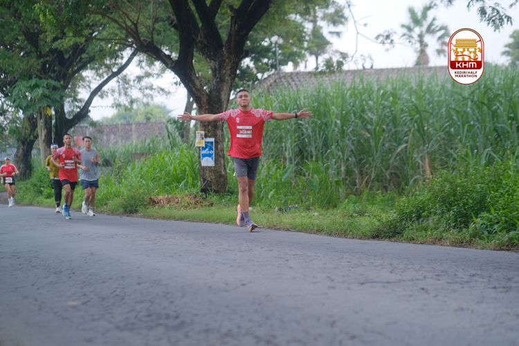 Race photo from Kediri Half Marathon 2025