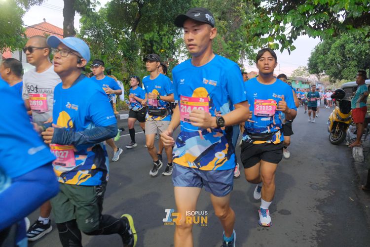 Race photo from Isoplus Run 2024 Surabaya