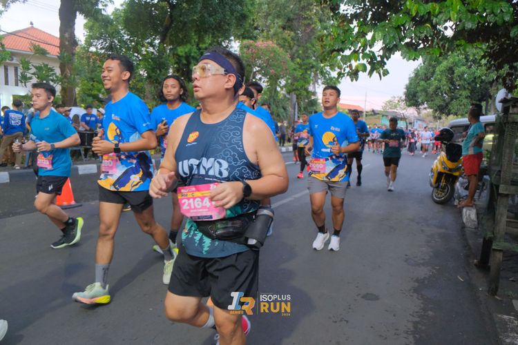 Race photo from Isoplus Run 2024 Surabaya