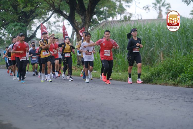 Race photo from Kediri Half Marathon 2025