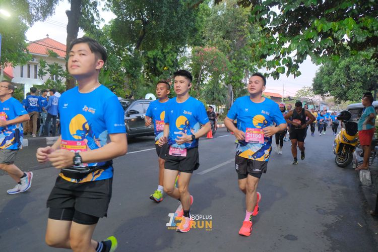 Race photo from Isoplus Run 2024 Surabaya