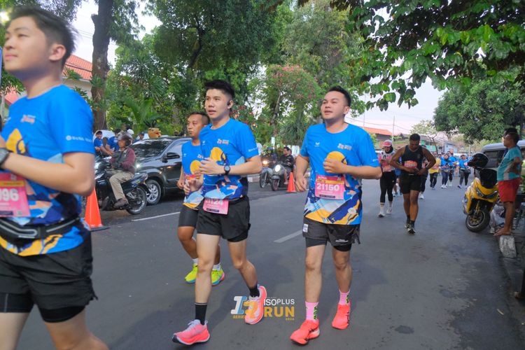 Race photo from Isoplus Run 2024 Surabaya