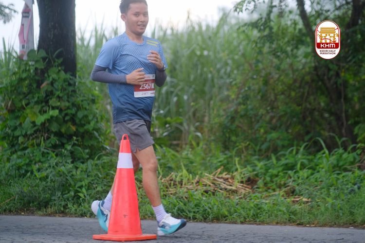 Race photo from Kediri Half Marathon 2025