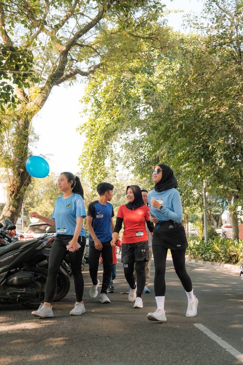 Race photo from Happy One Decade Unpad Runner