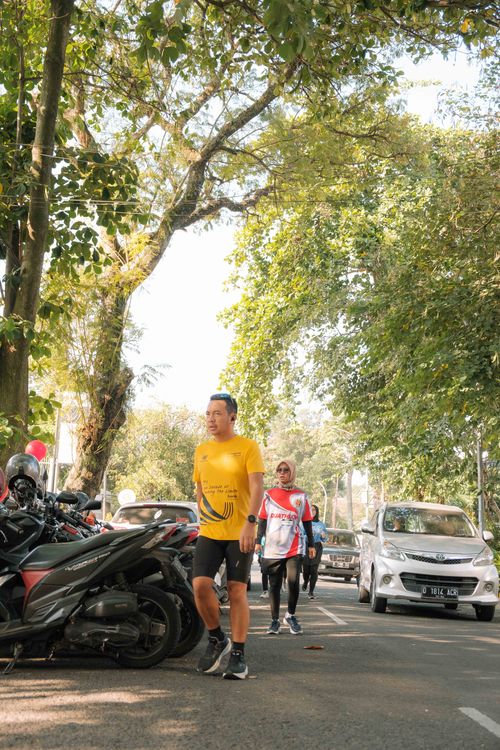 Race photo from Happy One Decade Unpad Runner