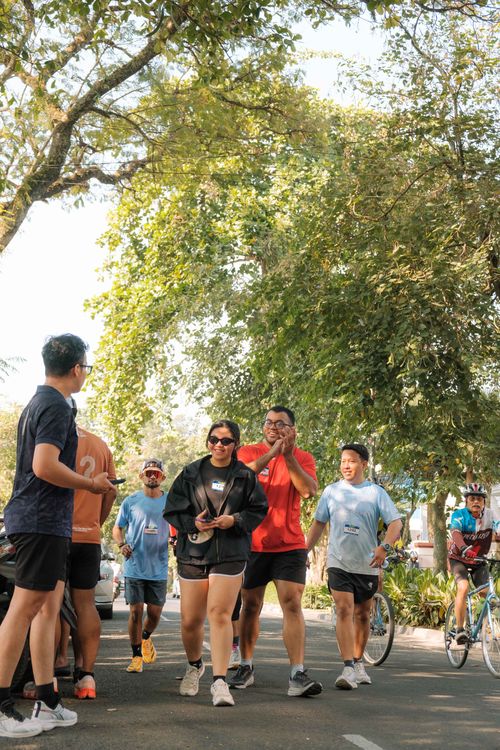 Race photo from Happy One Decade Unpad Runner