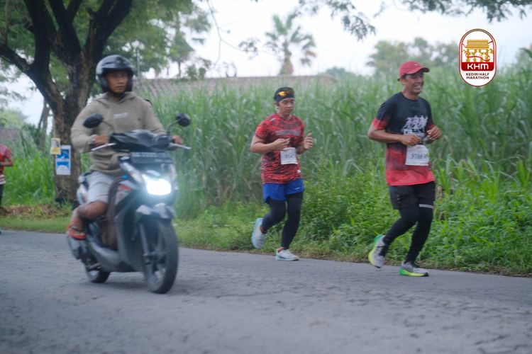 Race photo from Kediri Half Marathon 2025
