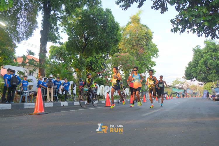 Race photo from Isoplus Run 2024 Surabaya