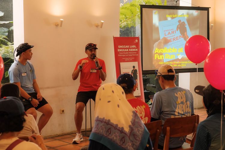 Race photo from Happy One Decade Unpad Runner