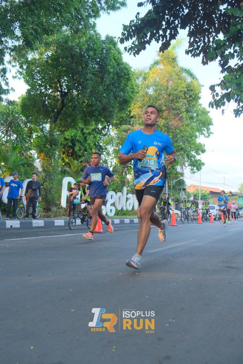 Race photo from Isoplus Run 2024 Surabaya