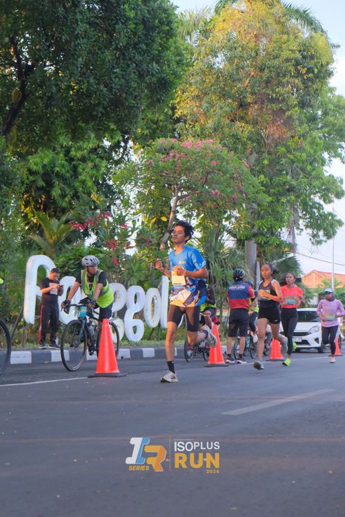 Race photo from Isoplus Run 2024 Surabaya