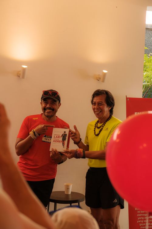 Race photo from Happy One Decade Unpad Runner