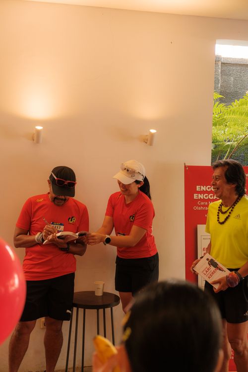 Race photo from Happy One Decade Unpad Runner