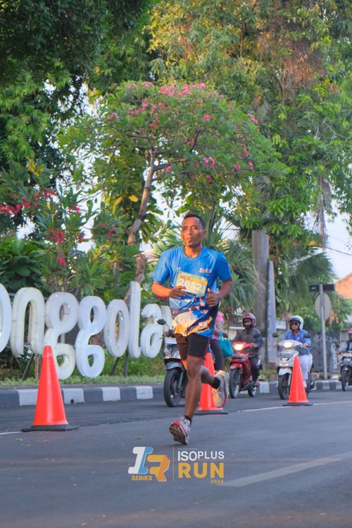 Race photo from Isoplus Run 2024 Surabaya