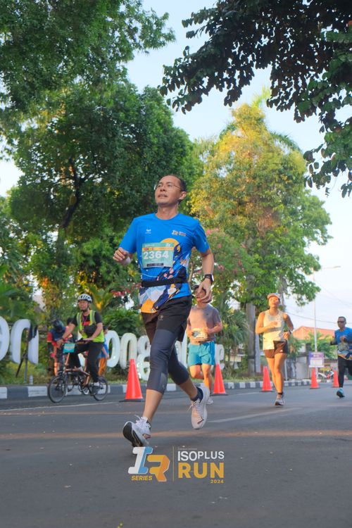 Race photo from Isoplus Run 2024 Surabaya