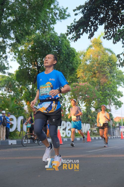 Race photo from Isoplus Run 2024 Surabaya