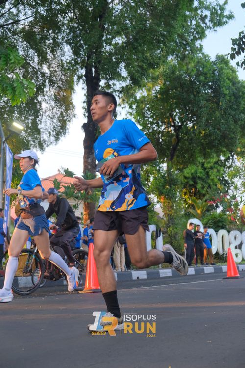 Race photo from Isoplus Run 2024 Surabaya