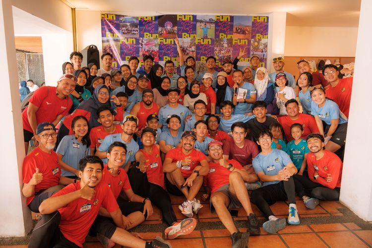 Race photo from Happy One Decade Unpad Runner