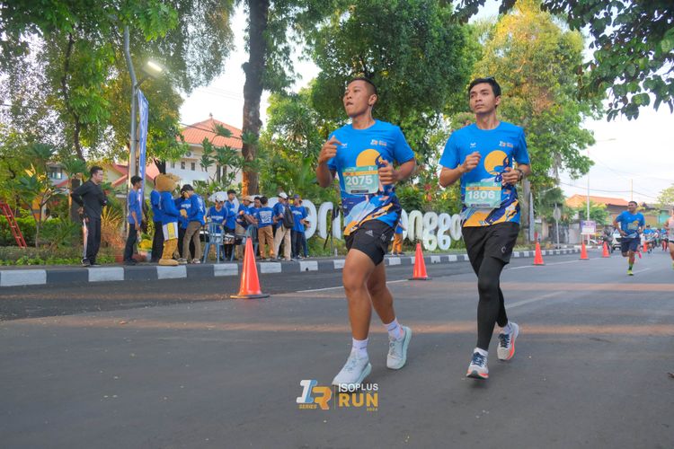 Race photo from Isoplus Run 2024 Surabaya