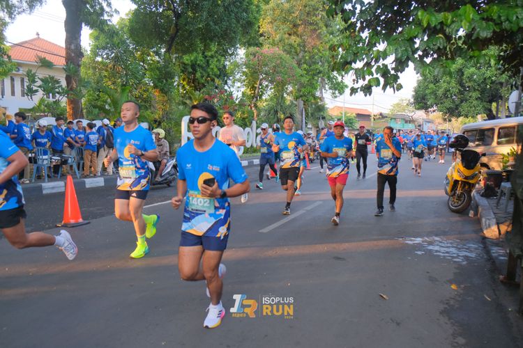 Race photo from Isoplus Run 2024 Surabaya