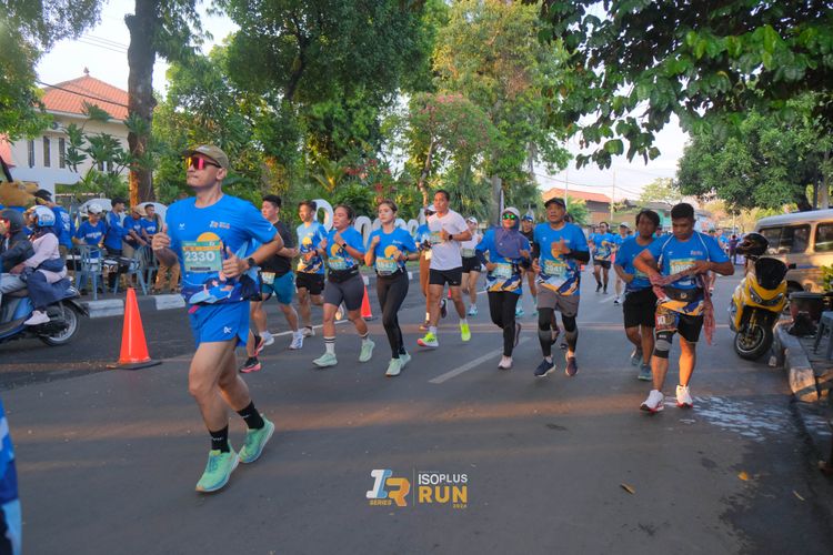 Race photo from Isoplus Run 2024 Surabaya