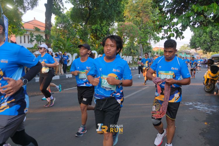 Race photo from Isoplus Run 2024 Surabaya