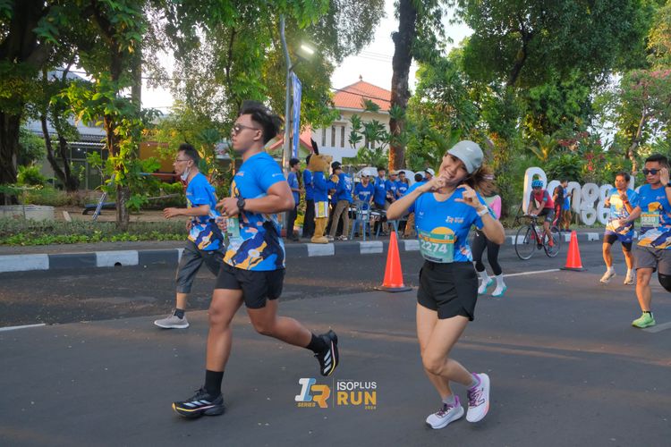 Race photo from Isoplus Run 2024 Surabaya