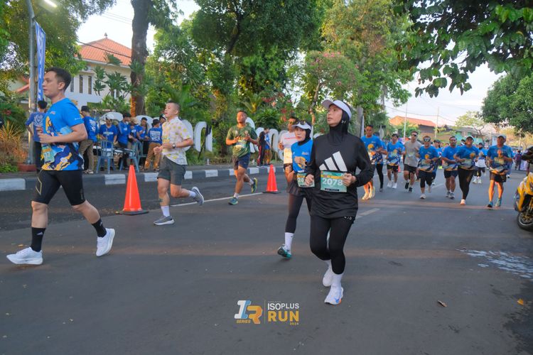 Race photo from Isoplus Run 2024 Surabaya