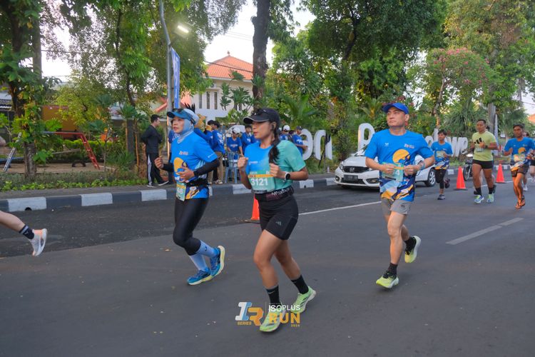 Race photo from Isoplus Run 2024 Surabaya
