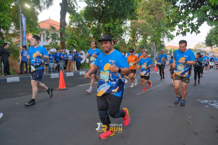 Race photo from Isoplus Run 2024 Surabaya