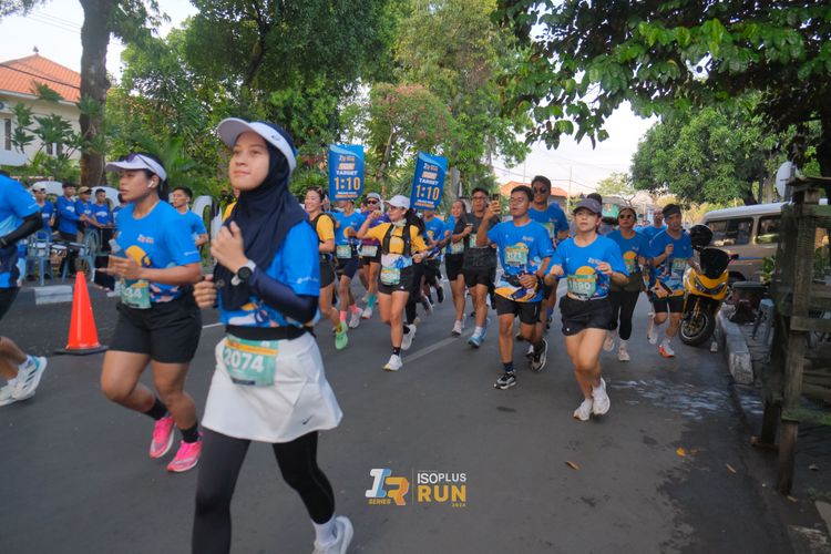 Race photo from Isoplus Run 2024 Surabaya