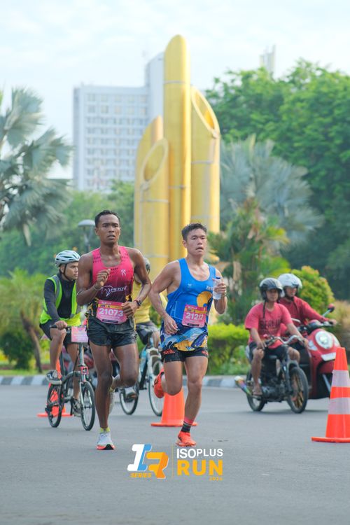 Race photo from Isoplus Run 2024 Surabaya