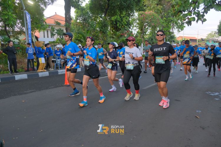 Race photo from Isoplus Run 2024 Surabaya
