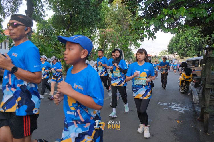 Race photo from Isoplus Run 2024 Surabaya