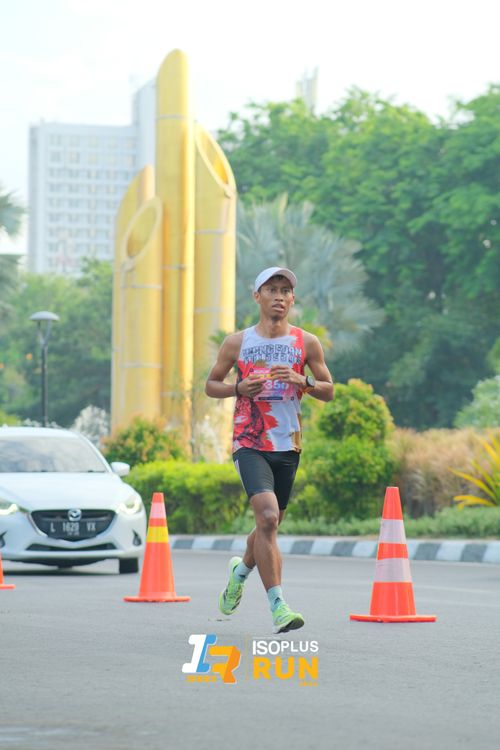 Race photo from Isoplus Run 2024 Surabaya