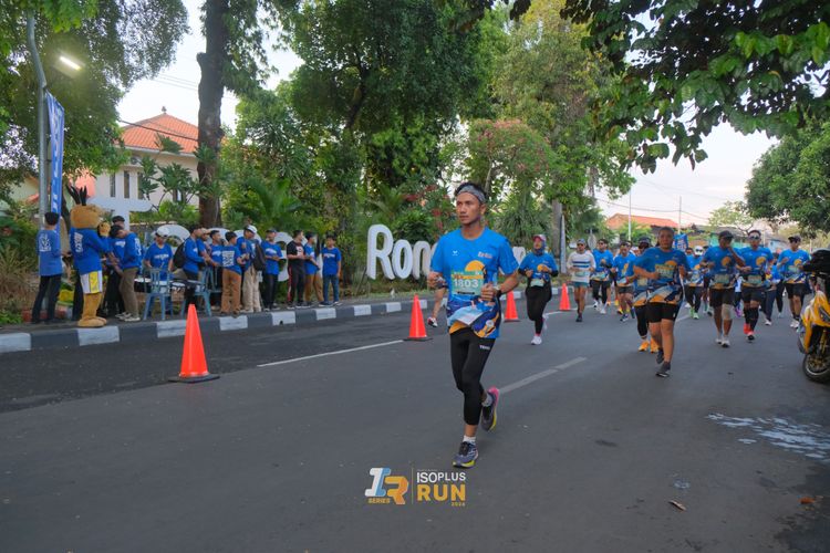 Race photo from Isoplus Run 2024 Surabaya