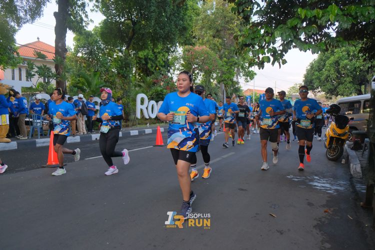 Race photo from Isoplus Run 2024 Surabaya