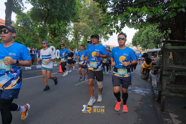 Race photo from Isoplus Run 2024 Surabaya